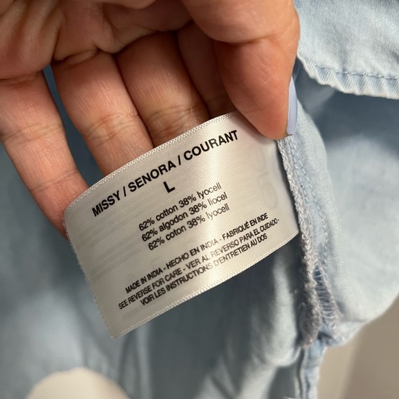 Soft chambray denim top purchased from Nordstrom - Picture 7 of 8